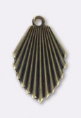 25x15mm Antiqued Brass Plated Palm Leaf Stamping x1